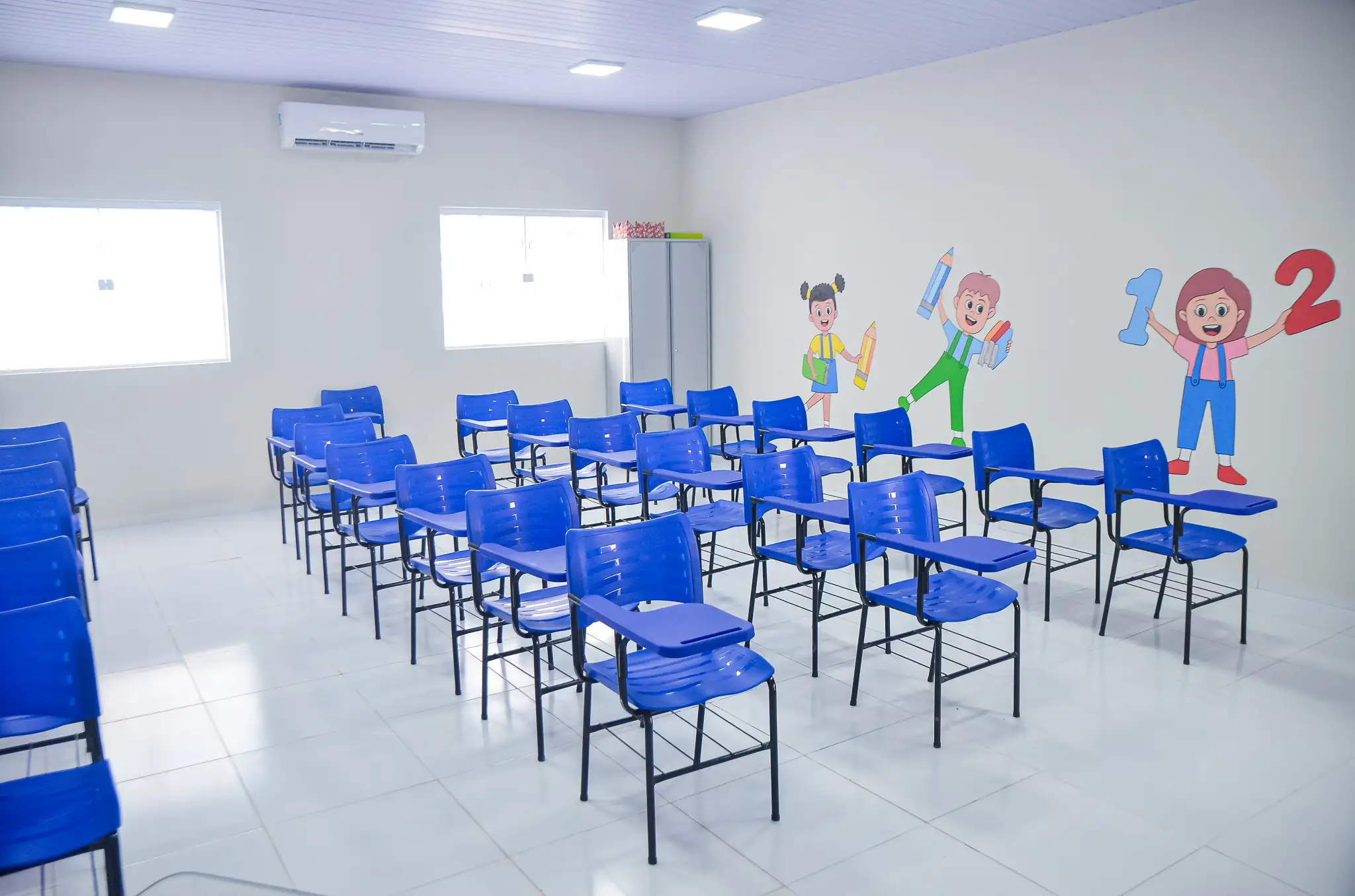 Galeria de imagens - Foto 1 da notícia: A Prefeitura inaugurou a Escola Municipal Raimundo Leal, no Povoado Barraquinha da Linha