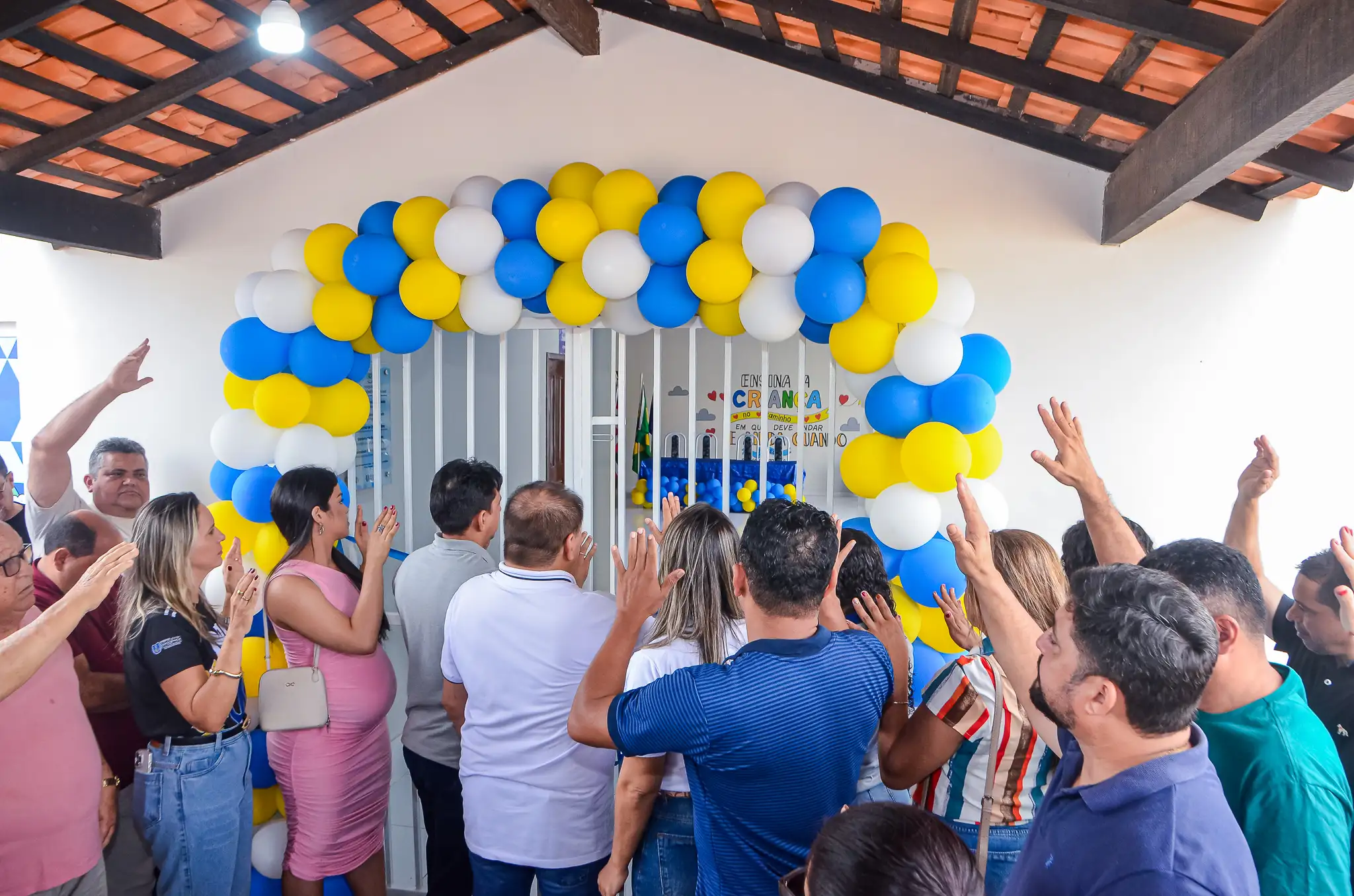 Galeria de imagens - Foto 10 da notícia: A Prefeitura inaugurou a Escola Municipal Raimundo Leal, no Povoado Barraquinha da Linha