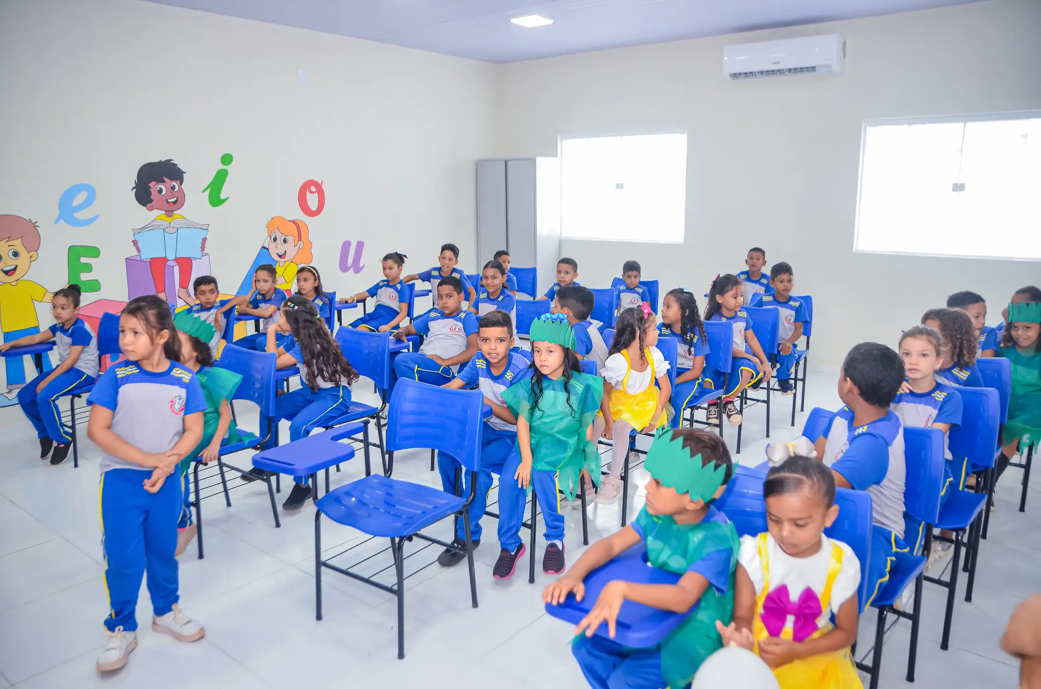 Galeria de imagens - Foto 7 da notícia: A Prefeitura inaugurou a Escola Municipal Raimundo Leal, no Povoado Barraquinha da Linha