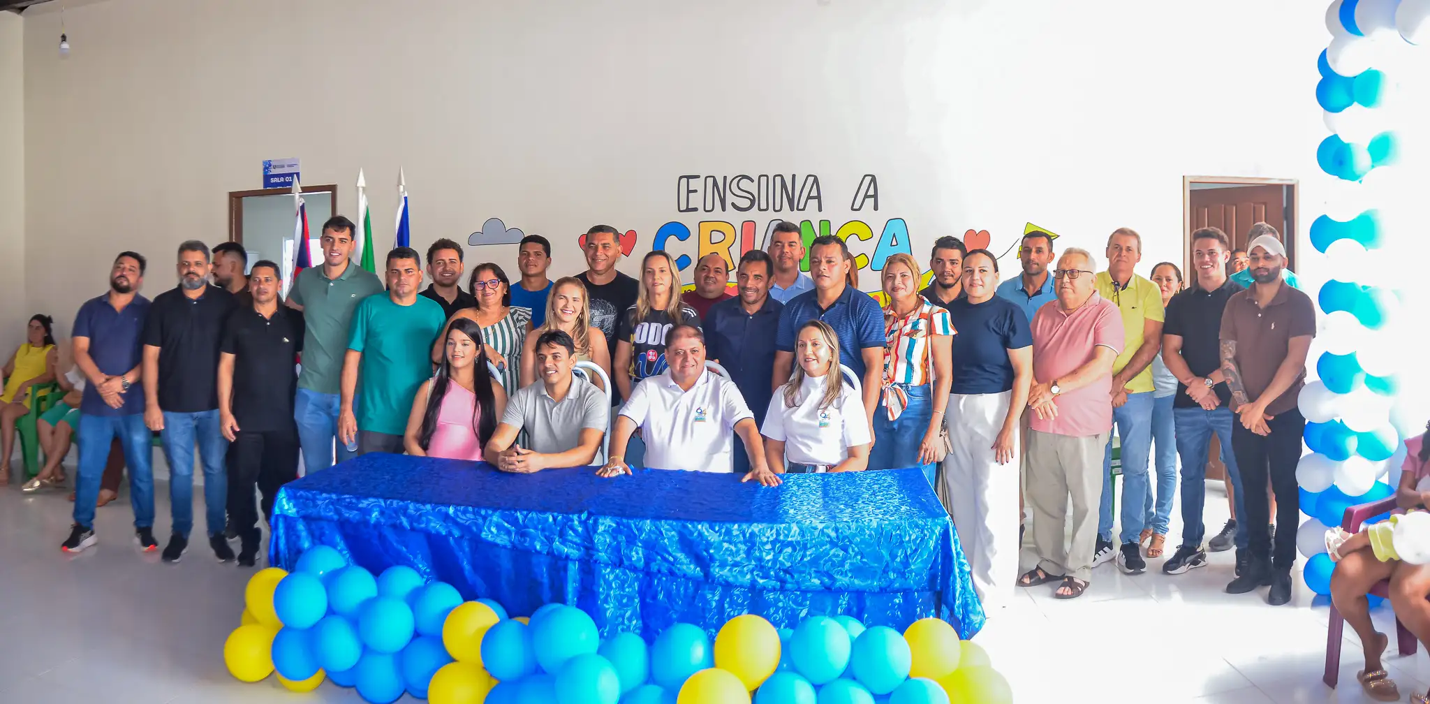 Galeria de imagens - Foto 17 da notícia: A Prefeitura inaugurou a Escola Municipal Raimundo Leal, no Povoado Barraquinha da Linha