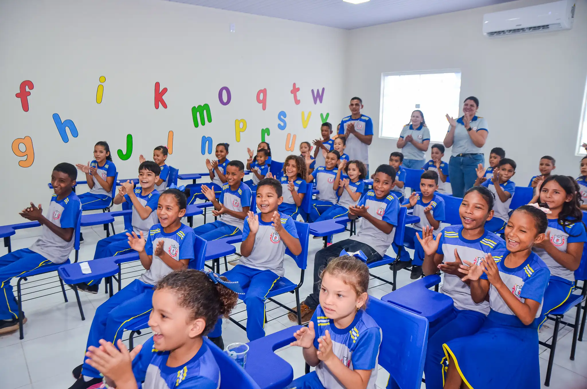 Galeria de imagens - Foto 22 da notícia: A Prefeitura inaugurou a Escola Municipal Raimundo Leal, no Povoado Barraquinha da Linha